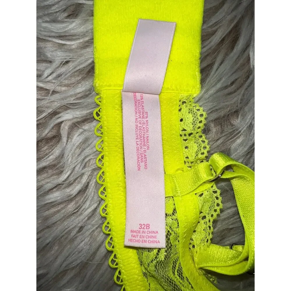 Victoria Secret women’s laced bra